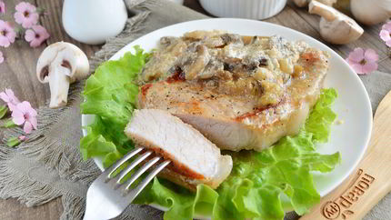 Мясо под грибочками