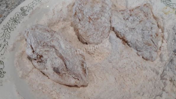 острые куриные крылышки во фритюре