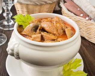 Паприкаш из курицы с грибами