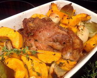 Свинина с тыквой и пряными травами