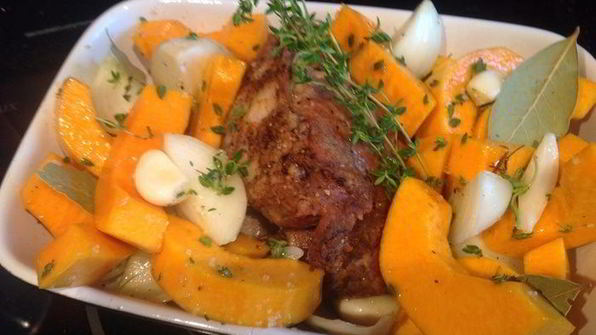 свинина с тыквой и пряными травами