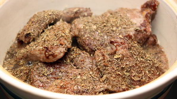 тушеная говядина в томатном соусе