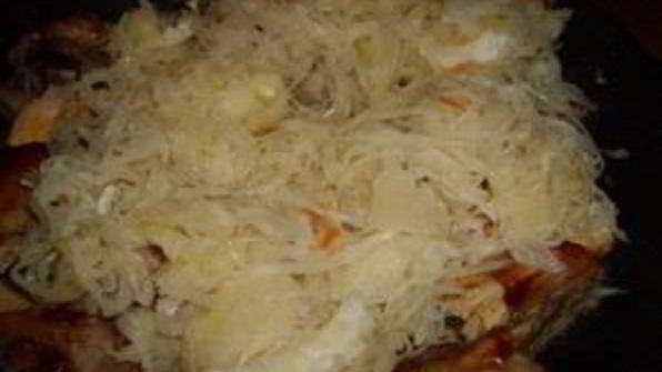 тушеные говяжьи ребрышки с картошкой