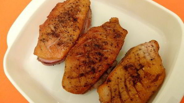 утиная грудка с карамелизированными яблочками