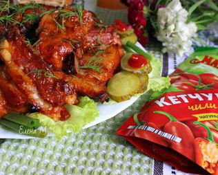 Запеченные ребрышки в кетчупе чили