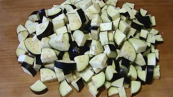 баклажаны кубиками