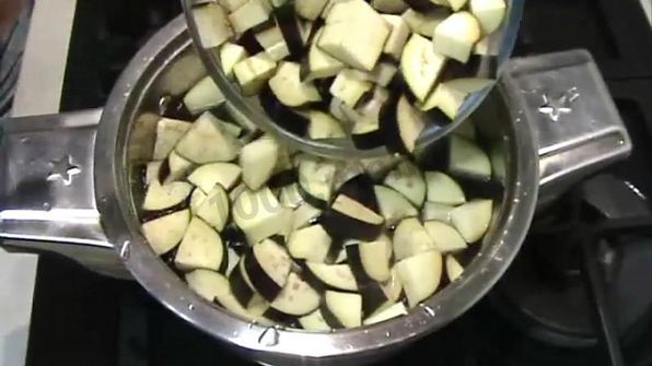 баклажаны кубиками
