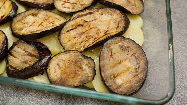 болгарская мусака с баклажанами