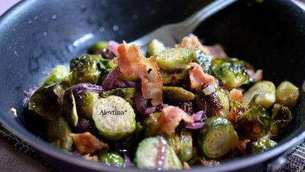 Брюссельская капуста с беконом