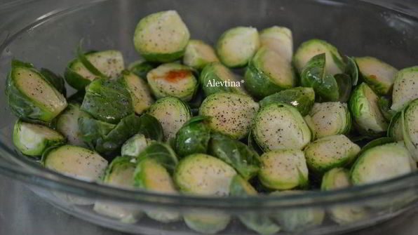 брюссельская капуста с беконом