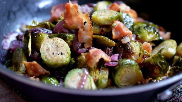 брюссельская капуста с беконом