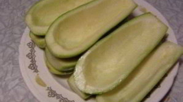 фаршированные лодочки из кабачков