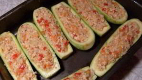 фаршированные лодочки из кабачков