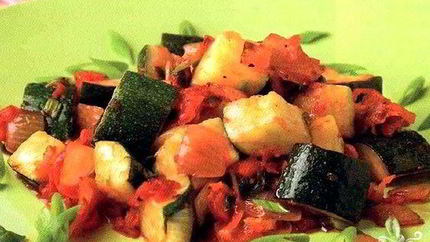 Кабачки тушеные с чесноком