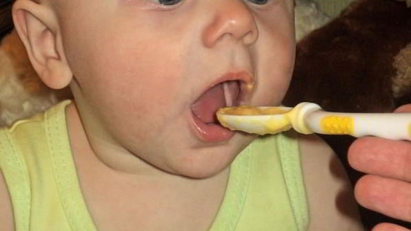 кабачок с морковью, тушеный в сметане