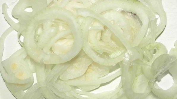 картофель, запеченный с салями