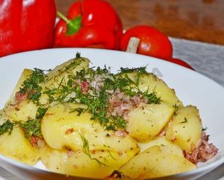 Картошка запеченная с сальтисоном в духовке