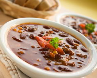 Красная фасоль в горшочке