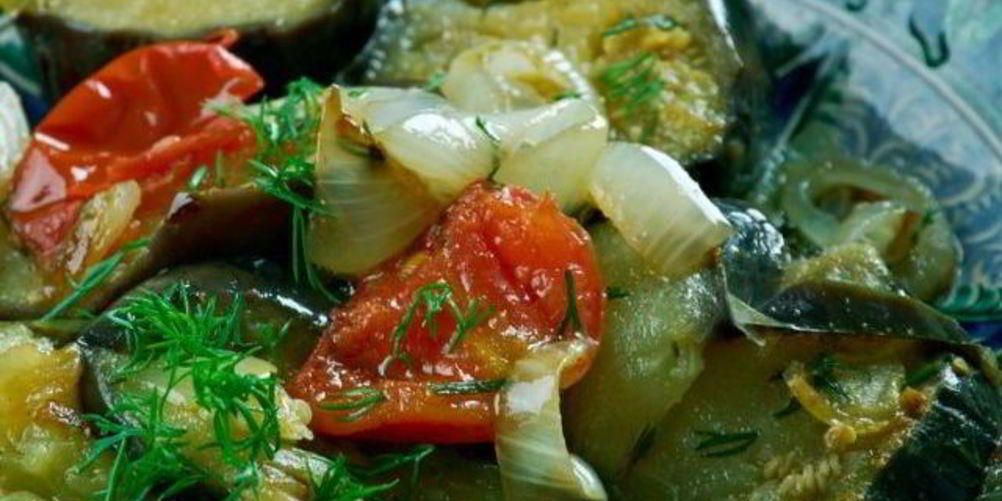Рецепт отварных баклажанов с чесноком и зеленью