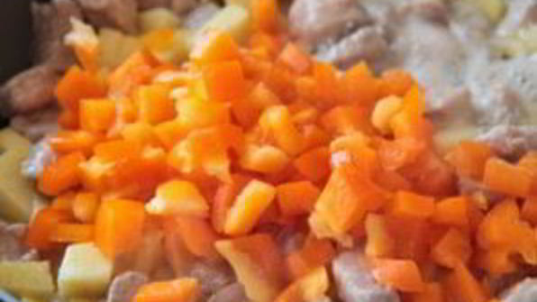 овощи, тушенные со свининой