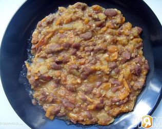 Тушеная красная фасоль