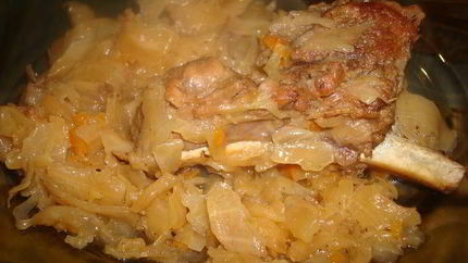 Тушеная в пиве капусточка с ребрышками