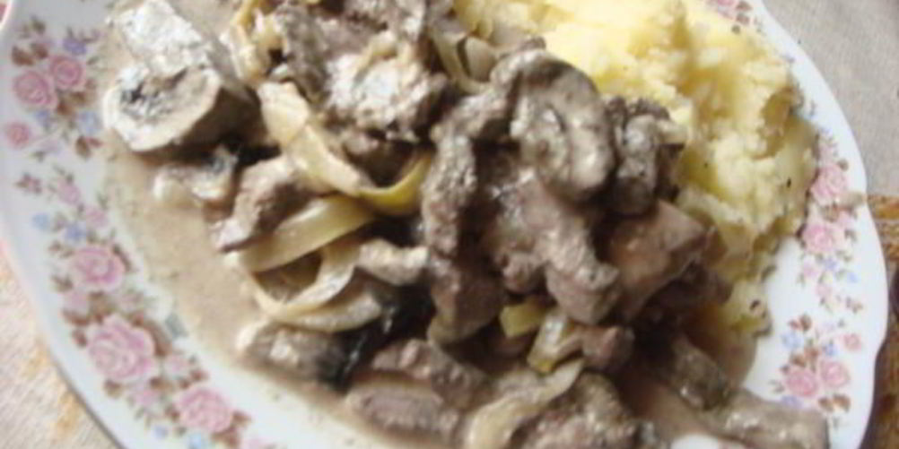 Рецепт говяжьей печени, тушеной с овощами