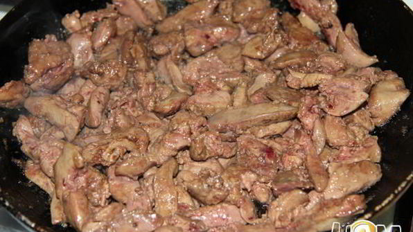 куриная печень с овощами по-китайски