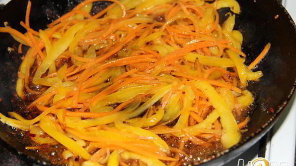 куриная печень с овощами по-китайски