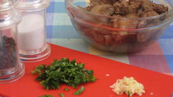 куриная печень со сливочно-горчичным соусом