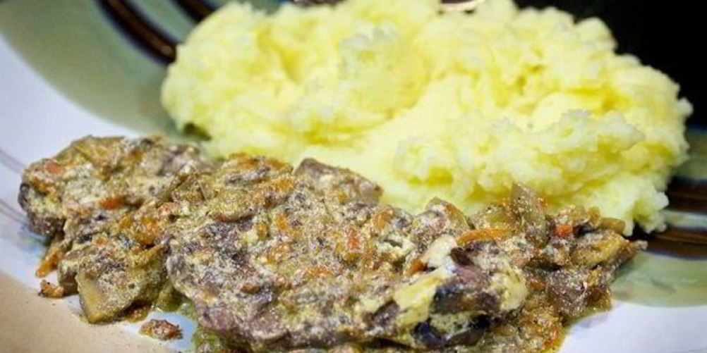 Рецепт куриной печени со сметаной