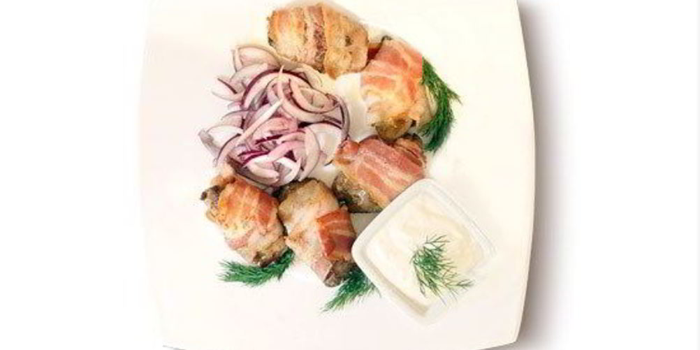 Рецепт куриной печени в беконе