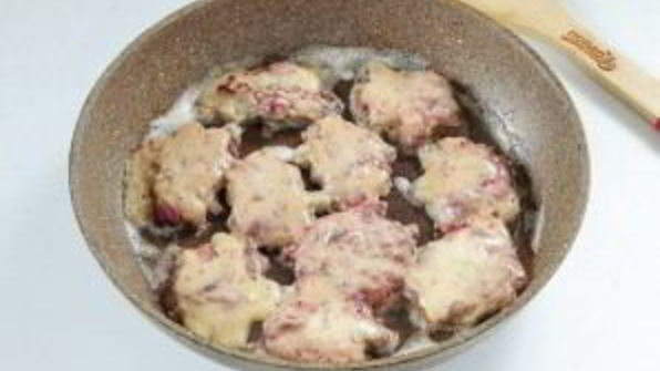 куриная печень в сметанно-чесночном кляре