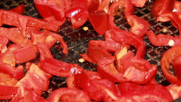 куриная печень, запеченная с овощами