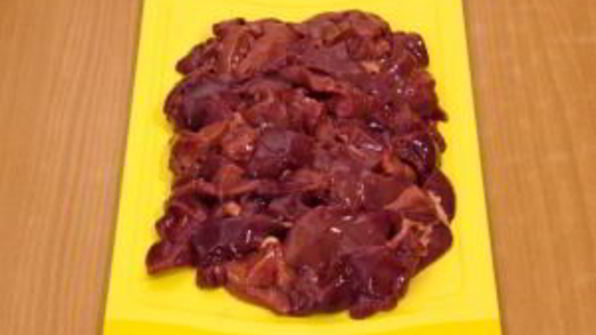 куриная печень, жаренная с луком и болгарским перцем