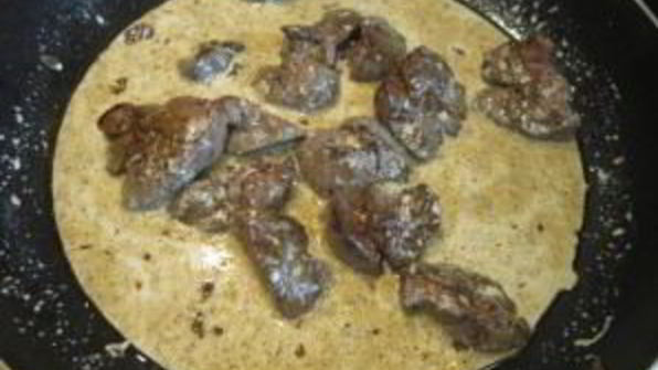 печень под соусом