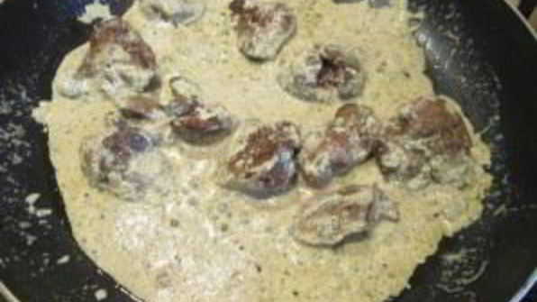 печень под соусом