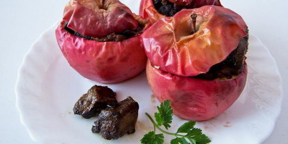 Рецепт печени в яблоке