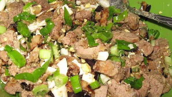 плетенка из слоеного теста, с баклажанами и куриной печенью