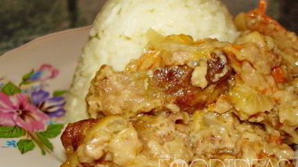 Свиная печень в сметане