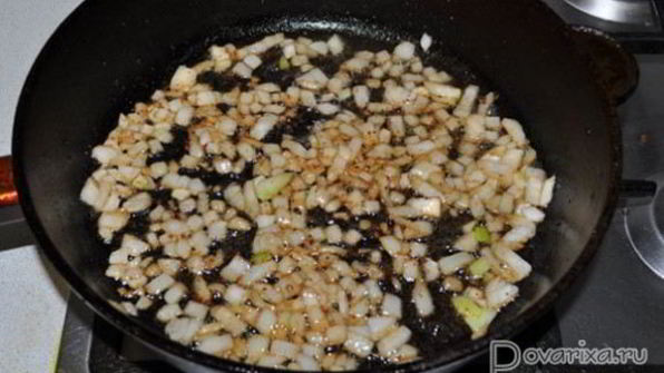 жареная печень с яблоками