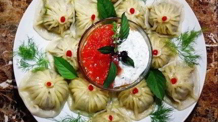 Хинкали с бараниной и индейкой на пару