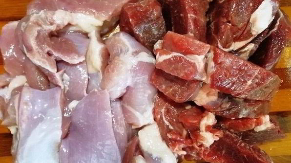 хинкали с бараниной и индейкой на пару