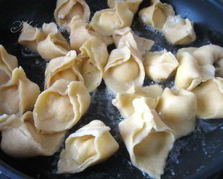 Пельмени по-итальянски Каппеллетти