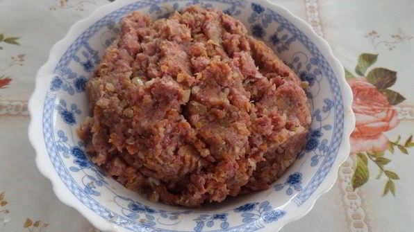 пельмени с гусем, гречкой и овощами