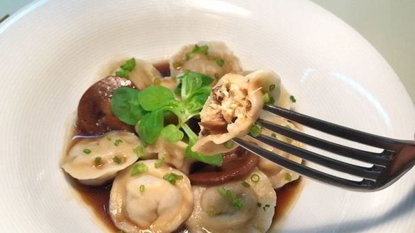 пельмени с рыбой и белыми грибами