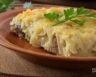 Пельмени в духовке с сыром