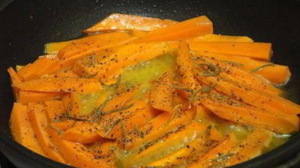 глазированная морковь с пилавом из перловки