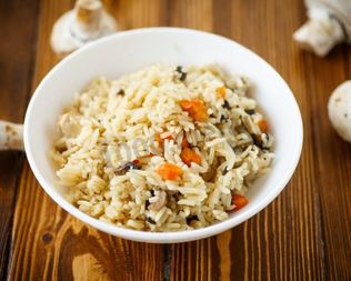 Грибной плов с шампиньонами