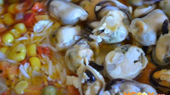 паэлья с мидиями